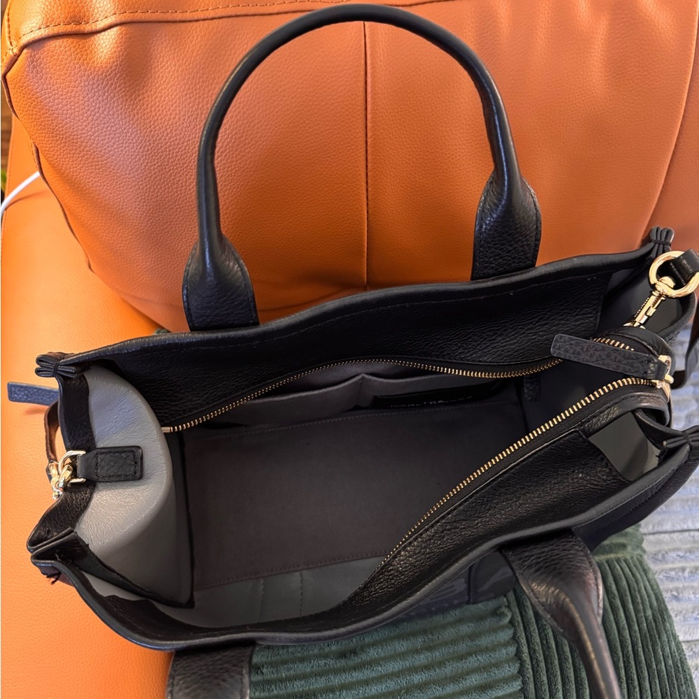 Marc Jacobs Black Leather The Tote Bag - Picture 3 of 7